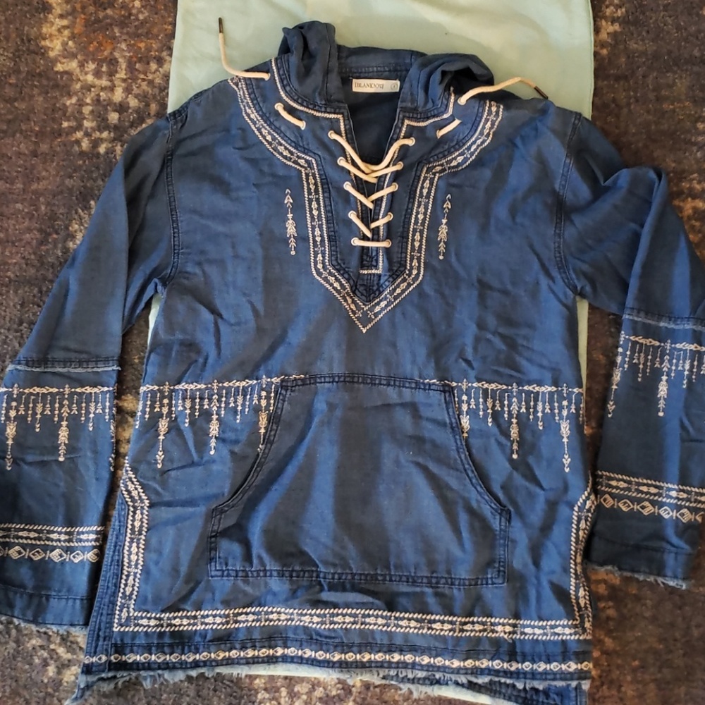 Denim pullover